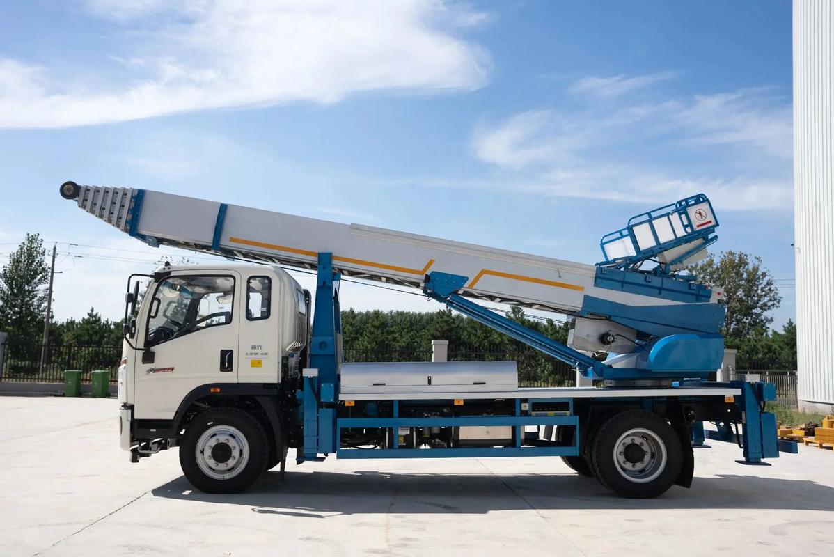 开平云梯上料车租赁费用