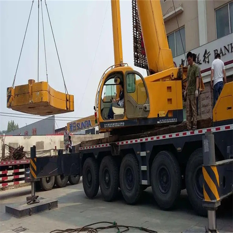 开平当地吊车出租|机器吊装|75吨|工厂搬迁服务